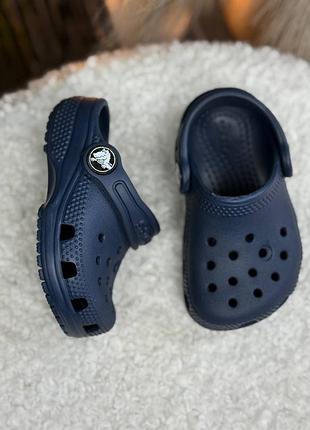 Шлепанцы crocs 2