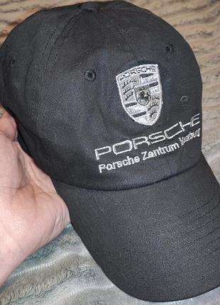 Стильная фирменная кепка бейсболка porsche черная.
