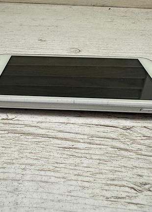 Телефон fly iq4404 5