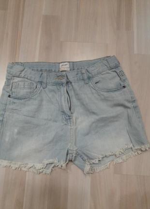 Шорты джинсовые