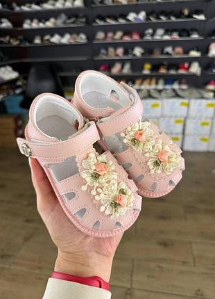Сандалики из экокожи