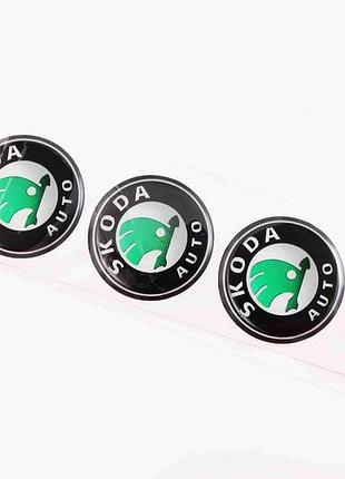 Наклейка на колпак 70мм силикон skoda зеленая "автограф" (4 шт.)