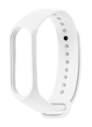 Силиконовый ремешок для xiaomi mi band 5 6 7 надежная фиксация для спорта белый