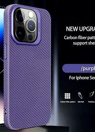Чехол противоударный carbon case для iphone 15 plus фиолетовый защита от ударов и падений