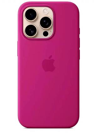 Чехол силиконовый для iphone 16 pro фуксия защита от падений с микрофиброй внутри