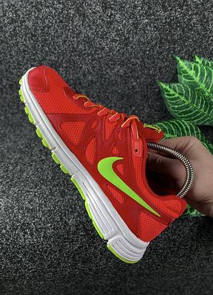 Кросівки nike розмір 40 25,5 сантиметрів