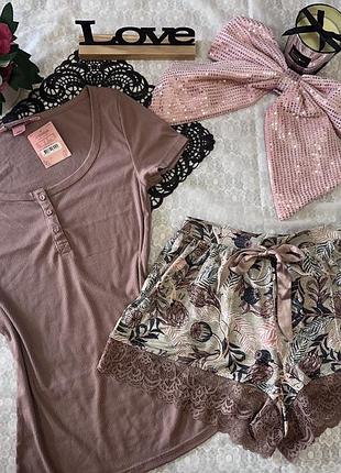 Шикарний комплект для дому та сну hunkemoller