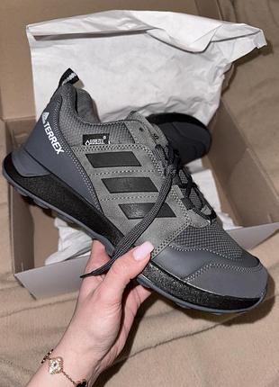 Кроссівки adidas terrex 41-42 розмір