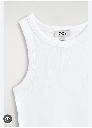 Белая майка алкоголичка cos