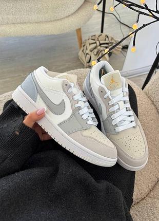 Кросівки nike jordan 1 light grey + дод шнурки