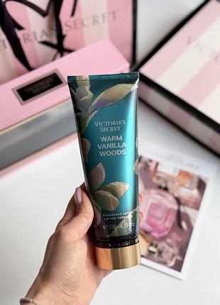 Лосьйон для тіла warm vanilla woods victoria’s secret
