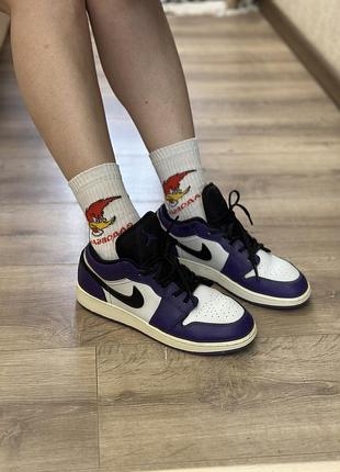 Женские кроссовки модели nike air jordan 1 low