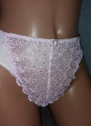 Красиві ніжні стрінги