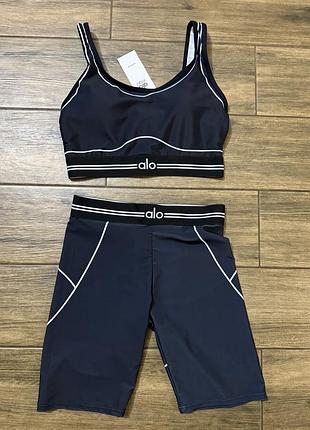 Укорочений лонгслів adidas кроп топ 7