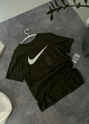 Футболка nike tee