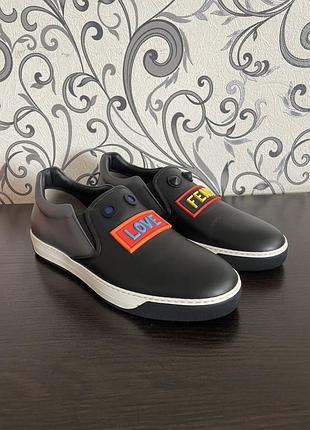 Слипоны, кеды fendi