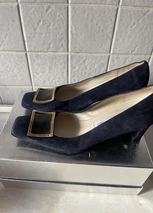 Якісні замшеві туфлі р.35.5-36 donna laura