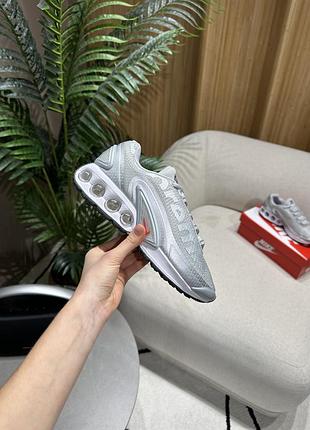 Nike air max dn x supreme grey