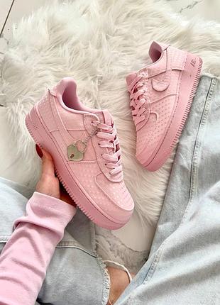 Стильные женские кроссовки nike air force 1 low se valentines pack pink foam