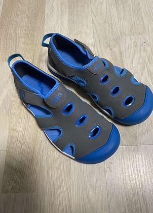 Трекінгові спортивні сандалі keen, розмір 38 (24.5 см)