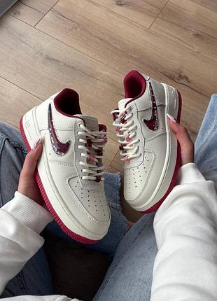 Стильные женские кроссовки nike air force 1 low se valentine’s day