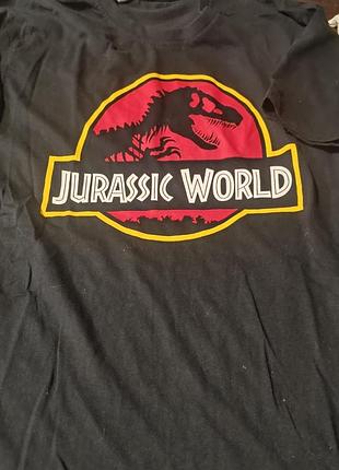 Черная футболка jurassic world (мир юрского периода)