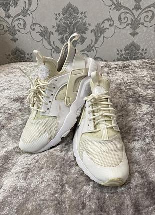 Жінлчі nike