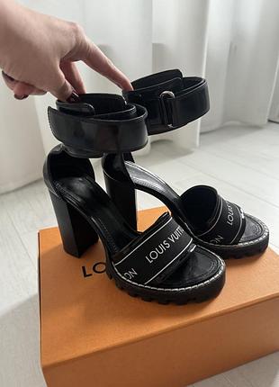 Louis vuitton босоніжки оригінал 38 розмір