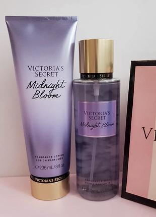 Парфюмированный спрей и лосьон midnight bloom от victoria’s secret.