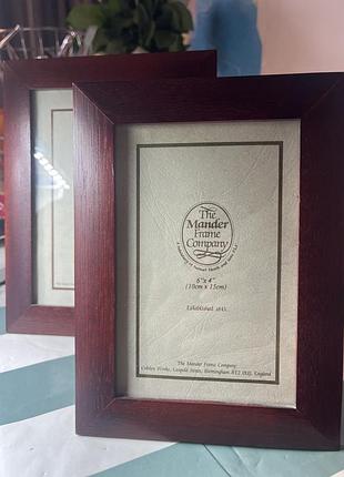 Вінтажна деревʼяна фоторамка бренду the mander frame company