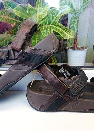 Прочные и удобные стильные легкие кожаные сандалии "fit flop ®". оригинал . 43 р