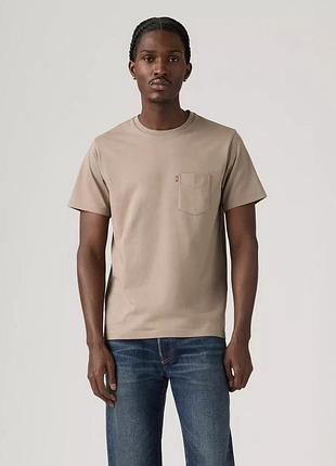 Футболка levi's с карманом