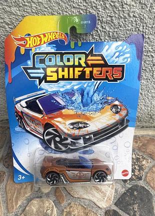 Нова в упаковці машинка hot wheels «зміни колір» trak-tune
