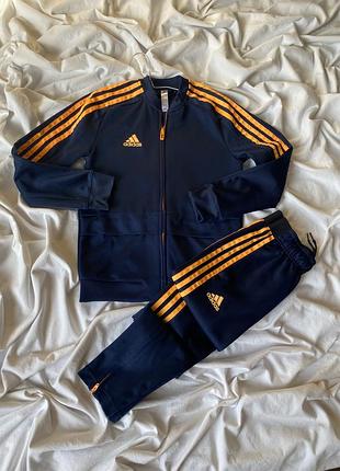 Детский спортивный костюм adidas 9-10 лет 140см.