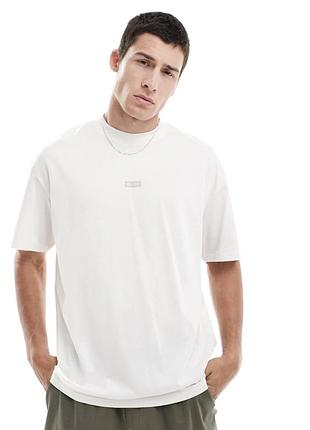 Бежевая футболка hugo boss линия hugo, размер l oversize