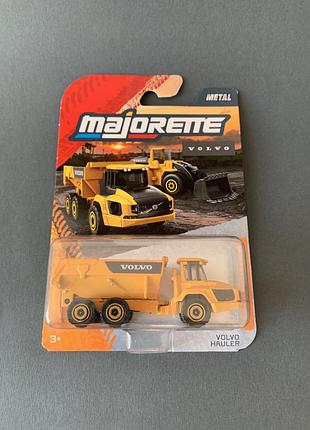 Машинка металева мажорет volvo hauler  majorette