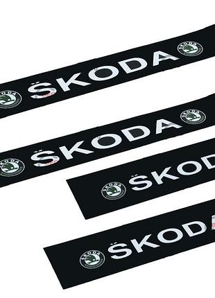 Наклейки на пороги черные для авто "skoda" комплект 4 штуки