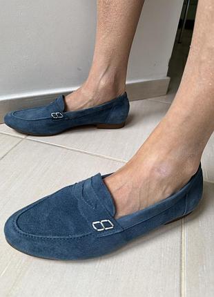 Продам замшеві лофери maddison