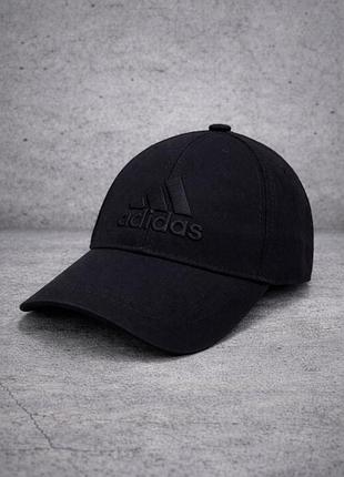 Кепка adidas черная с черным
