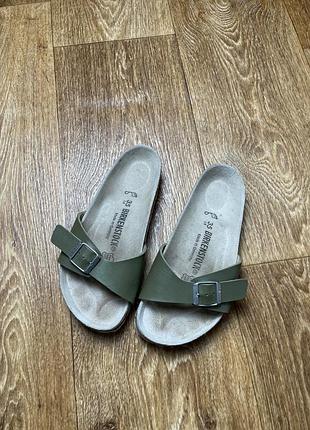Топочки  шльопанці birkenstock