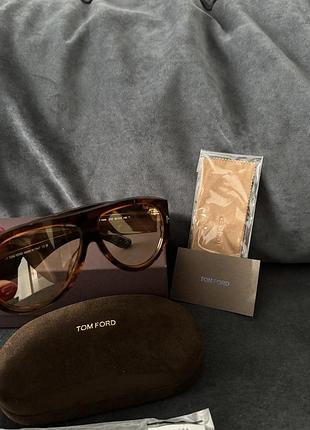 Сонцехистні окуляри tom ford