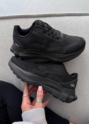 Кроссовки alo yoga runner black