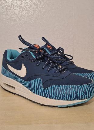 Женские фирменные кроссовки nike