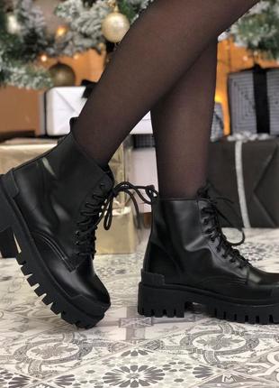 Чёрные женские ботинки black boots