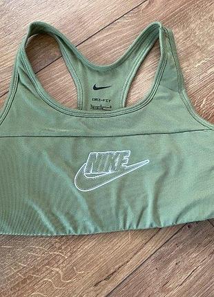 Спортивный топ nike