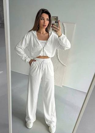 Костюм спортивный велюровый