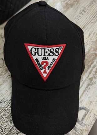 Кепка бейсболка гесс guess