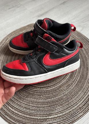 Оригінальні кросівки nike 32розміру