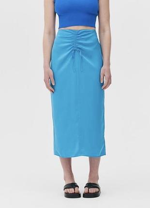 Спідниця міді у блакитному кольорі primark