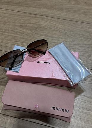 Окуляри miumiu